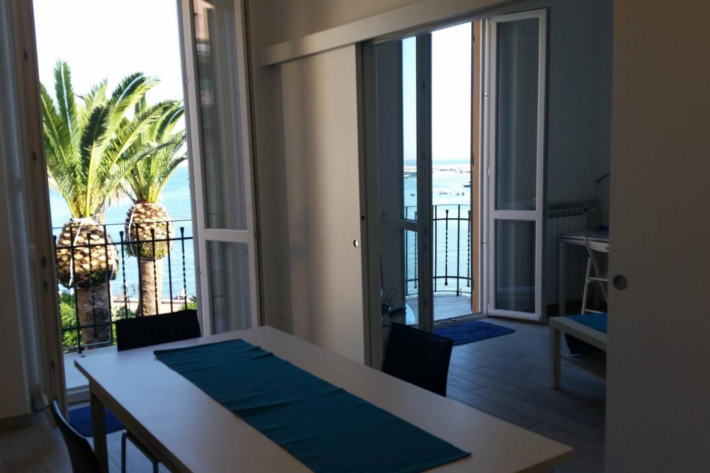 Blurapallo Exteriér fotografie